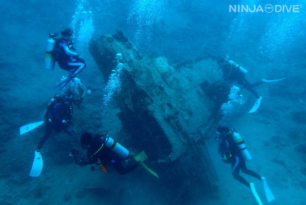 グアム中部 貸し切りボート チャーター ファンダイビング ボートダイビング バルボンバー セメントパージ ゼロ戦