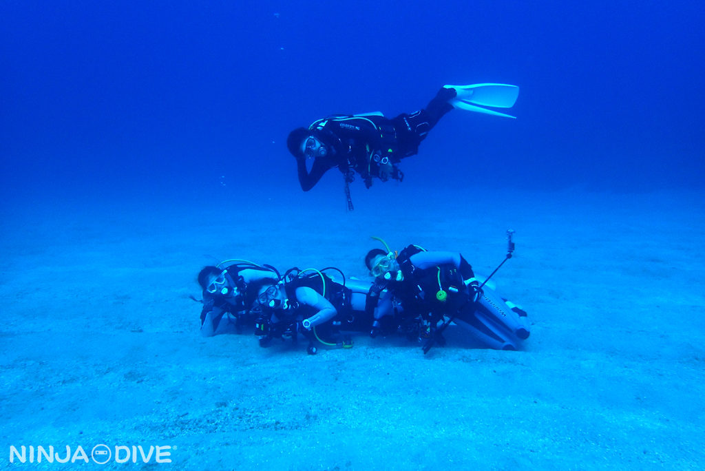 グアム南部 貸し切りボート チャーター  ファンダイビング ボートダイビング ハップスリーフ ナイトロックス 透明度 白い砂地