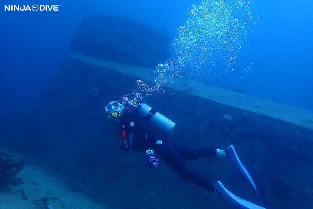NINJA DIVE 忍者ダイブ 貸し切り プライベート チャーター ファンダイビング ボートダイビング グアム ダイビング ビギナー 初心者 少人数 ブルーホール アメリカンタンカー ダイビングショップ おひとりさま