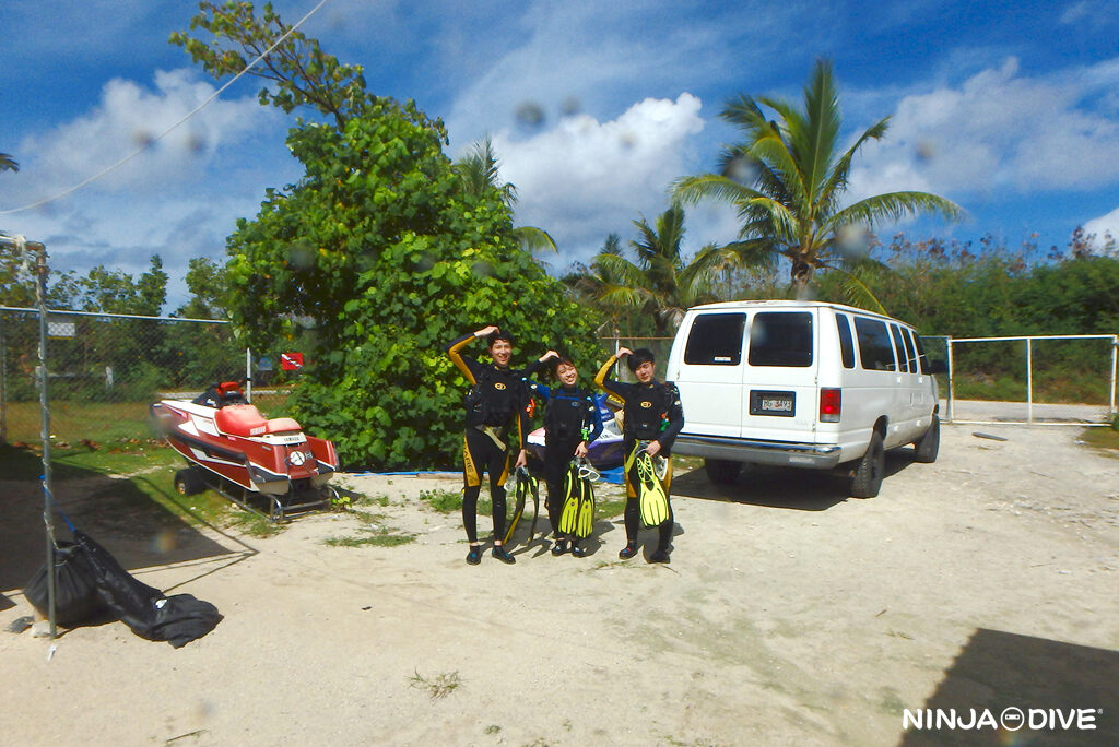 貸し切り プライベート ビーチダイビング グアム 体験ダイビング ビギナー 初心者 ダイビングショップ お魚いっぱい 親子 家族 おひとりさま 同伴 付き添い