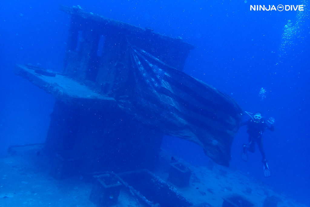 NINJA DIVE 忍者ダイブ 貸し切り プライベート チャーター ファンダイビング ボートダイビング グアム ダイビング ビギナー 初心者 少人数 ブルーホール アメリカンタンカー レック ダイビングショップ おひとりさま