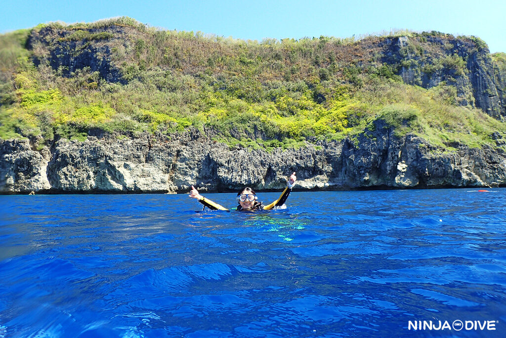 NINJA DIVE 忍者ダイブ 貸し切り プライベート チャーター ファンダイビング ボートダイビング グアム ダイビング ビギナー 初心者 少人数 クレバス バラクーダロック おひとりさま 女子旅