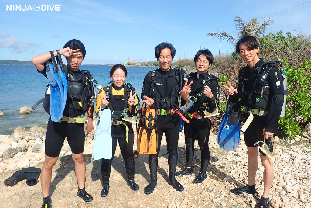 NINJA DIVE 忍者ダイブ 貸し切り プライベート ビーチダイビング グアム 体験ダイビング ビギナー 初心者 ダイビングショップ お魚いっぱい 社員旅行 アウトハウスビーチ ２ダイブ