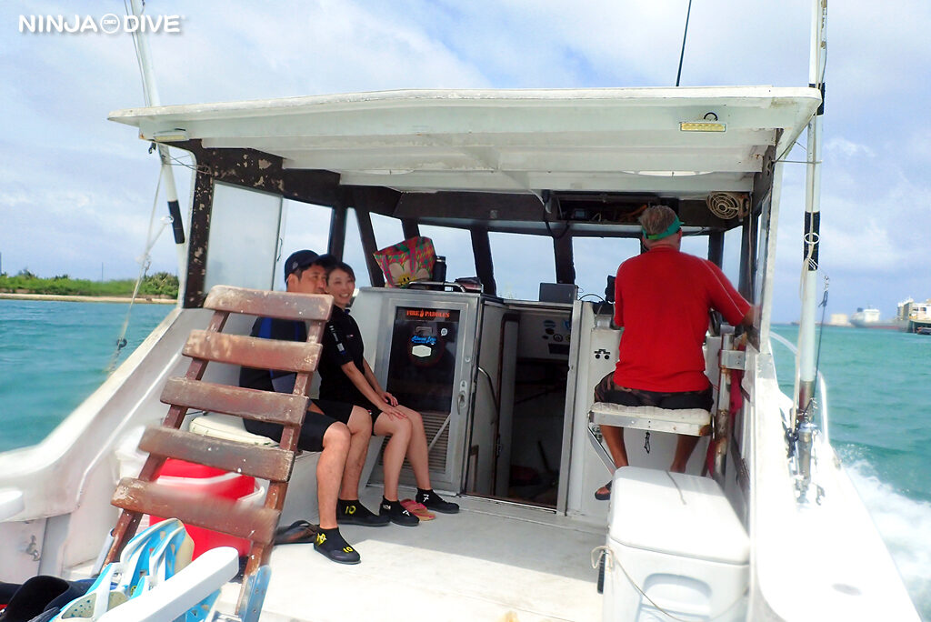 NINJA DIVE 忍者ダイブ 貸し切り プライベート ビーチダイビング グアム 体験ダイビング ビギナー 初心者 ダイビングショップ お魚いっぱい カップル リフレッシュダイビング ブランク 体験ダイビング カップル