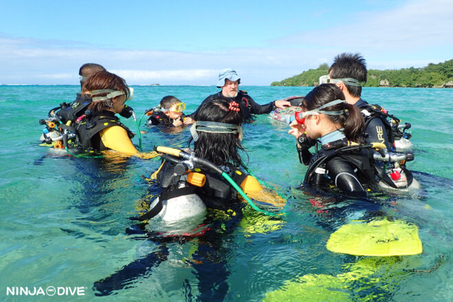 貸し切り プライベート ファンダイビング ビーチダイビング グアム 体験ダイビング ビギナー 初心者 ダイビングショップ 水中展望台 お魚いっぱい