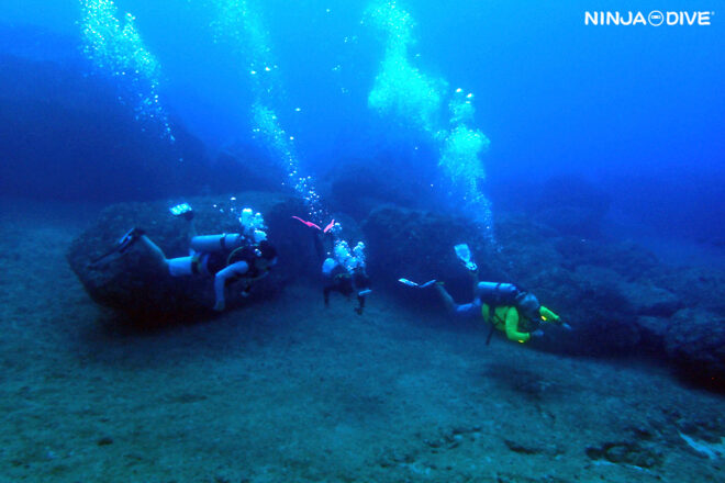 NINJA DIVE 忍者ダイブ 貸し切り プライベート チャーター ファンダイビング ボートダイビング グアム ダイビング ビギナー 初心者 少人数 ブルーホール バラクーダロック ダイビングショップ おひとりさま カップル ブランク