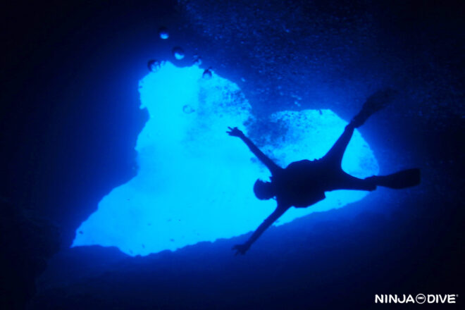 NINJA DIVE 忍者ダイブ 貸し切り プライベート チャーター ファンダイビング ボートダイビング グアム ダイビング ビギナー 初心者 少人数 ブルーホール シービージャンクヤード ダイビングショップ おひとりさま